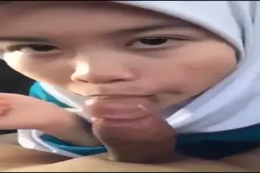 Bokep Indo Jilbab Terbaru Waduh B0C1| Kena Rayu Om-om Part 1